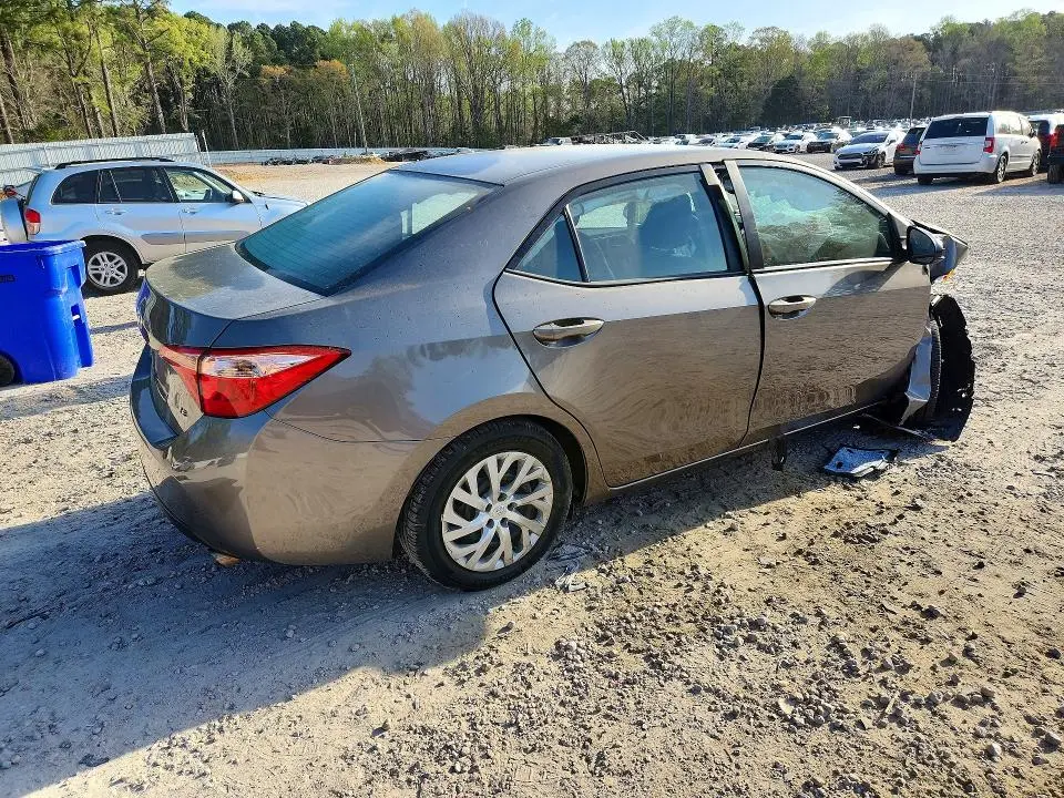 2017 TOYOTA COROLLA LE  