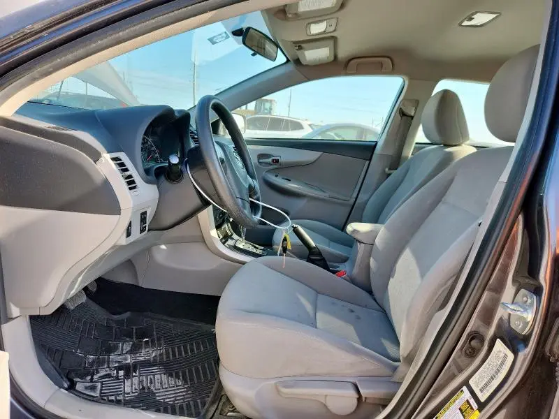2013 TOYOTA COROLLA BASE  