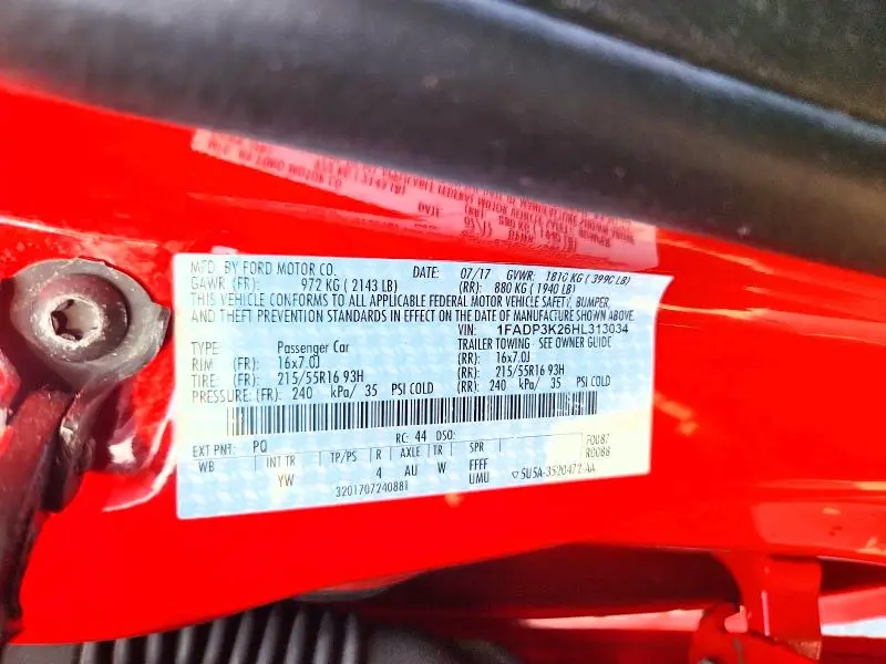 2017 FORD FOCUS SE  