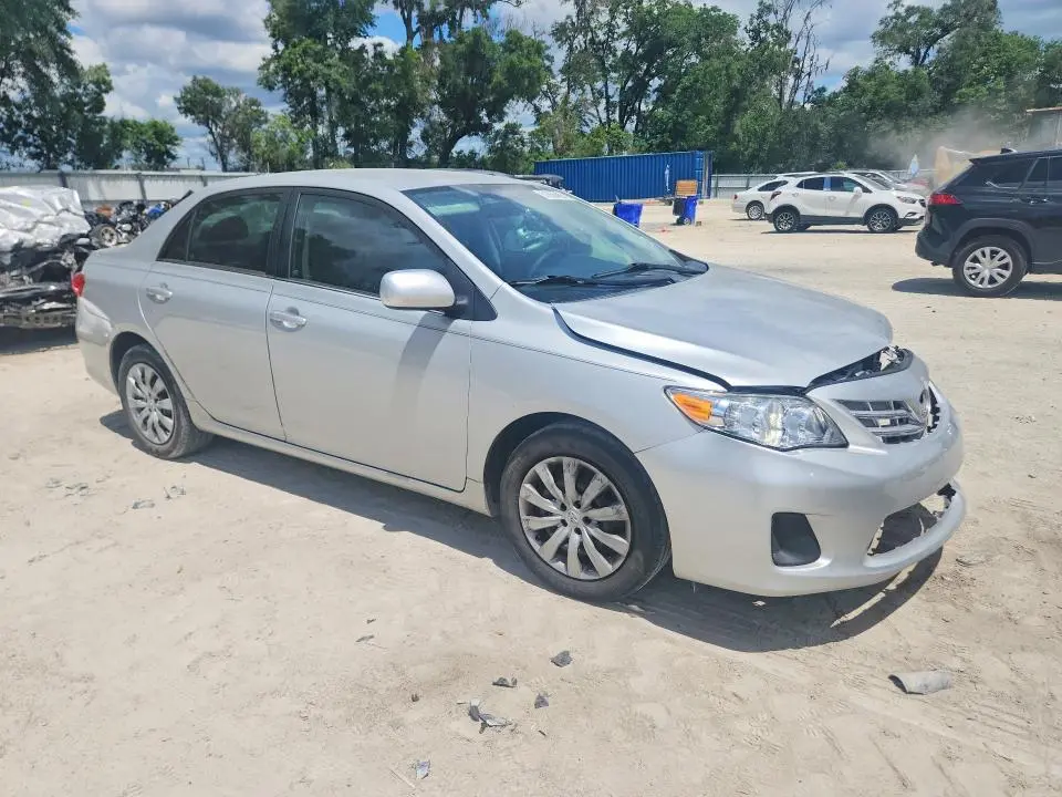 2013 TOYOTA COROLLA LE  