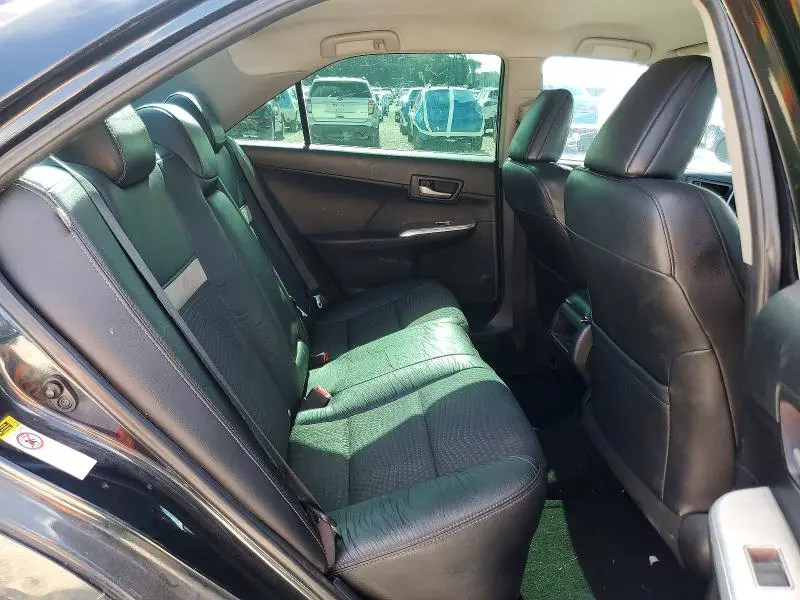 2014 TOYOTA CAMRY SE  