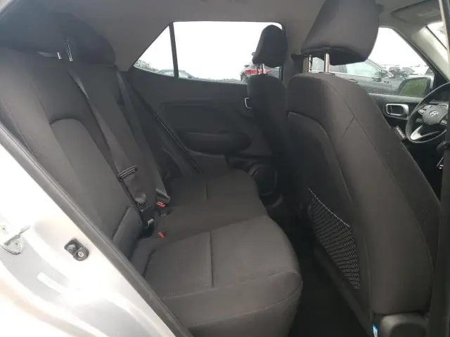 2022 HYUNDAI VENUE SE  