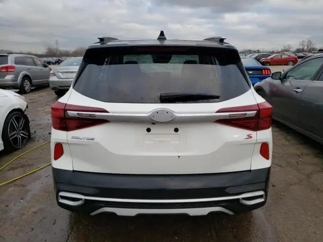 2021 KIA SELTOS S  