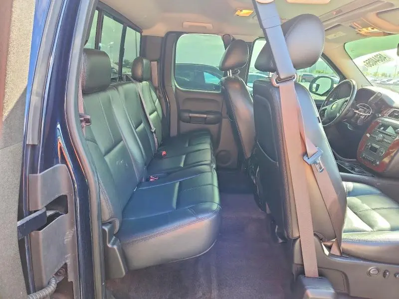 2011 CHEVROLET SILVERADO K1500 LTZ  