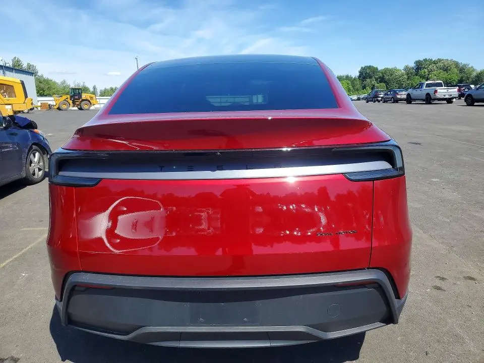 2026 TESLA MODEL Y   