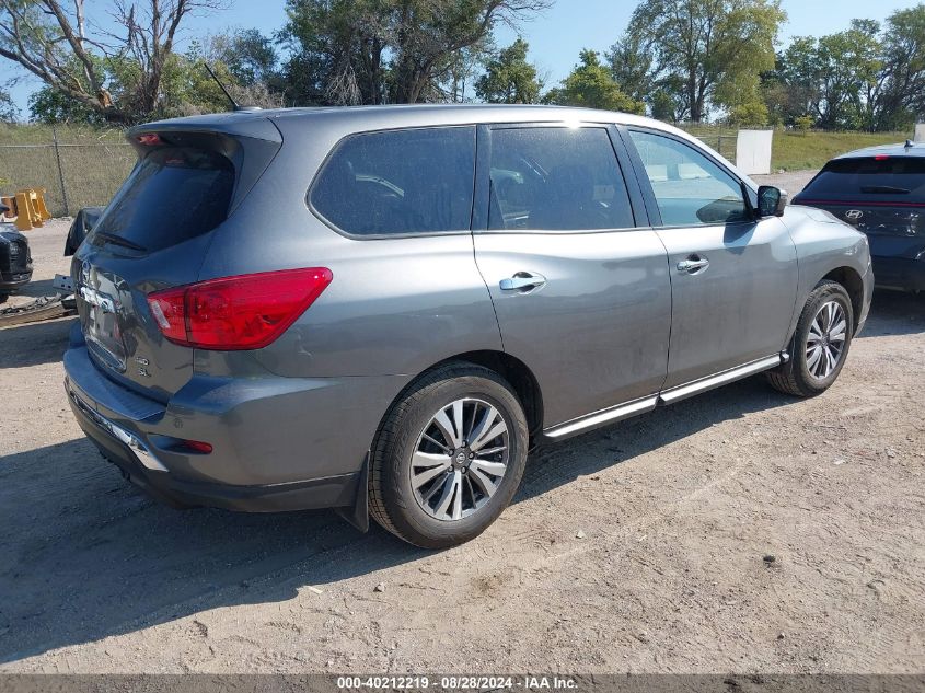 2017 NISSAN PATHFINDER SL