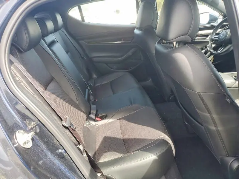 2019 MAZDA 3 PREMIUM  