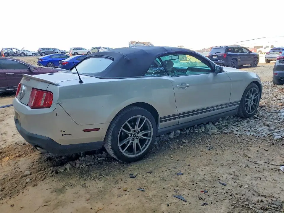 2011 FORD MUSTANG   