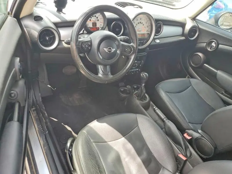 2013 MINI COOPER   