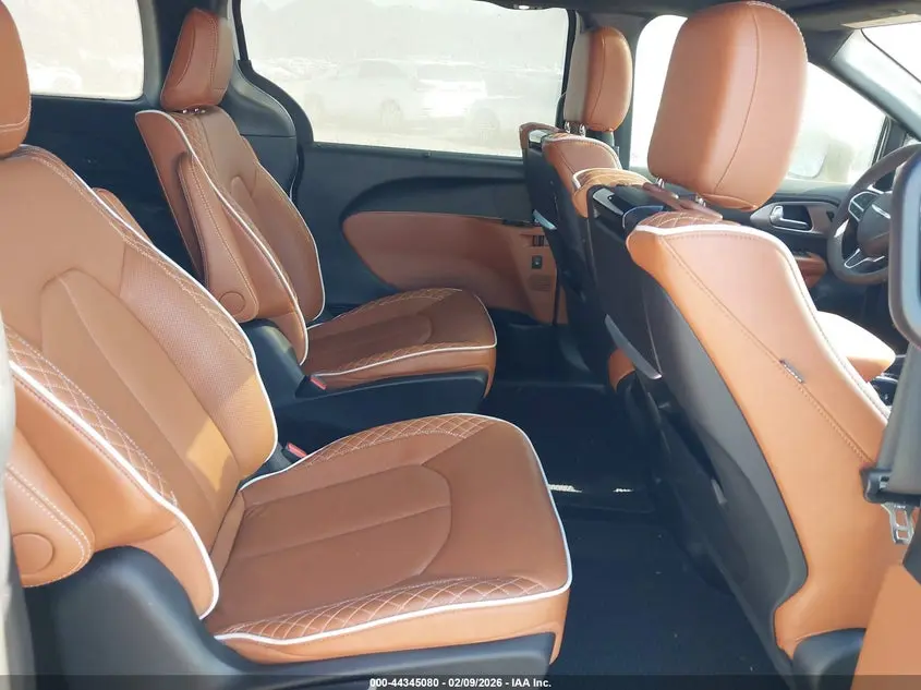 2024 CHRYSLER PACIFICA PINNACLE