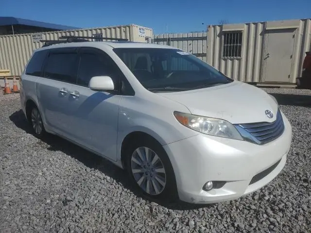 2012 TOYOTA SIENNA XLE