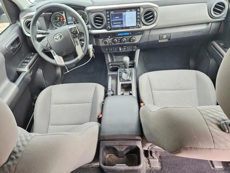 2022 TOYOTA TACOMA SR5 V6  