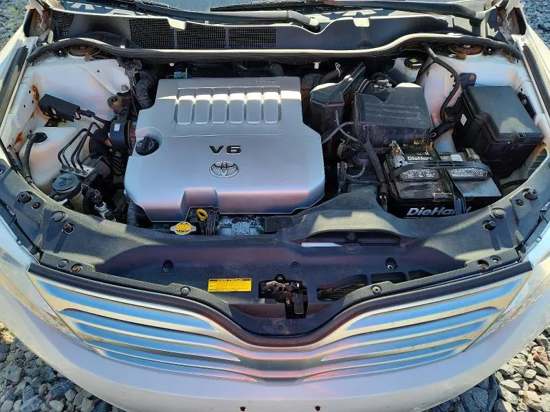 2011 TOYOTA VENZA AWD V6  