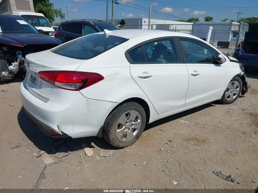 2017 KIA FORTE LX