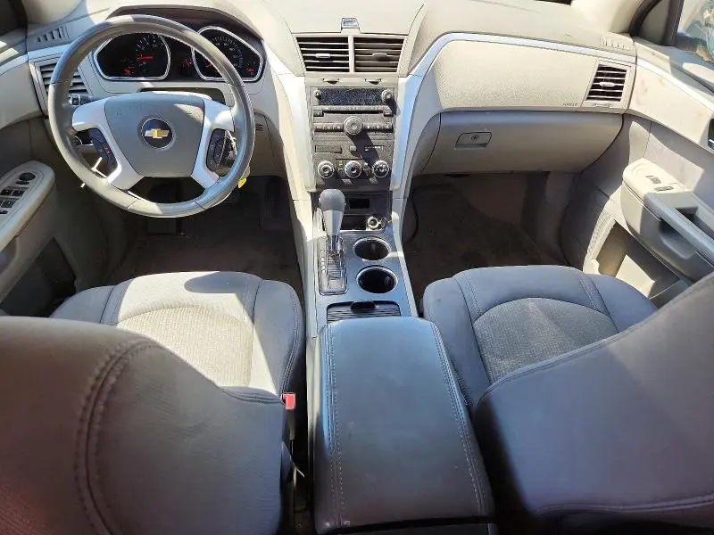 2011 CHEVROLET TRAVERSE LS  