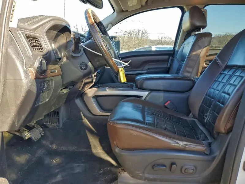 2016 NISSAN TITAN XD SL  