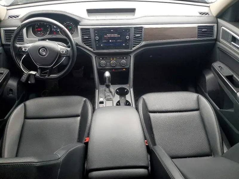 2018 VOLKSWAGEN ATLAS SE  