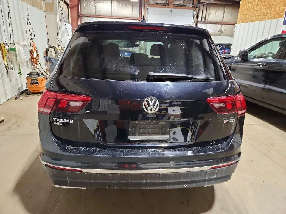 2020 VOLKSWAGEN TIGUAN SE  