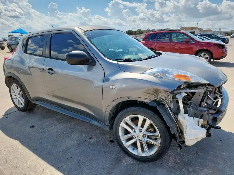 2014 NISSAN JUKE S  