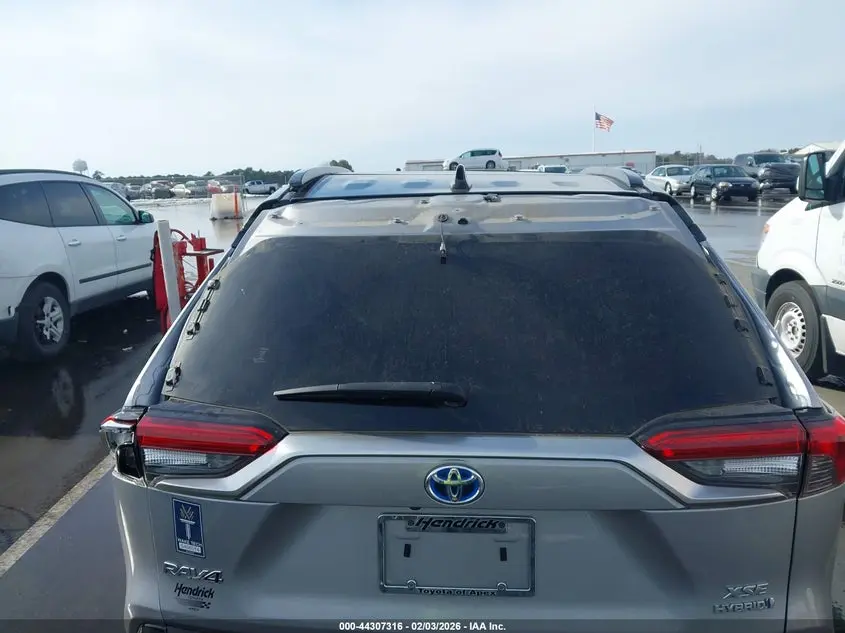 2022 TOYOTA RAV4 HYBRID XSE