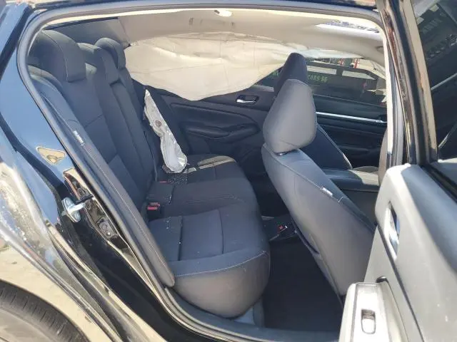 2022 NISSAN ALTIMA SV  