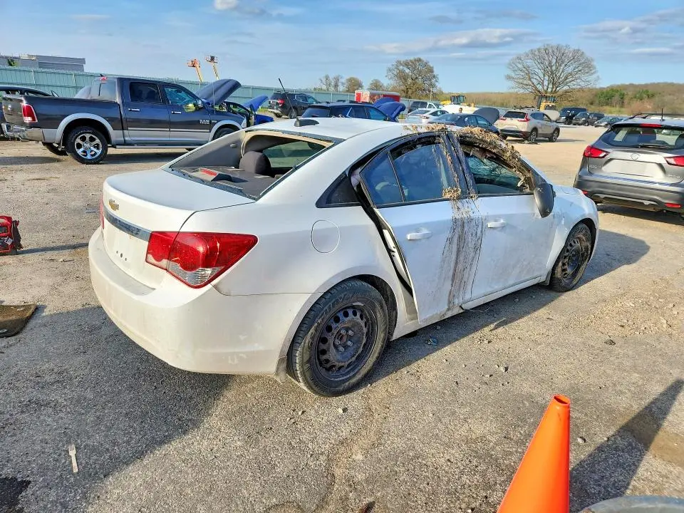 2015 CHEVROLET CRUZE LS  