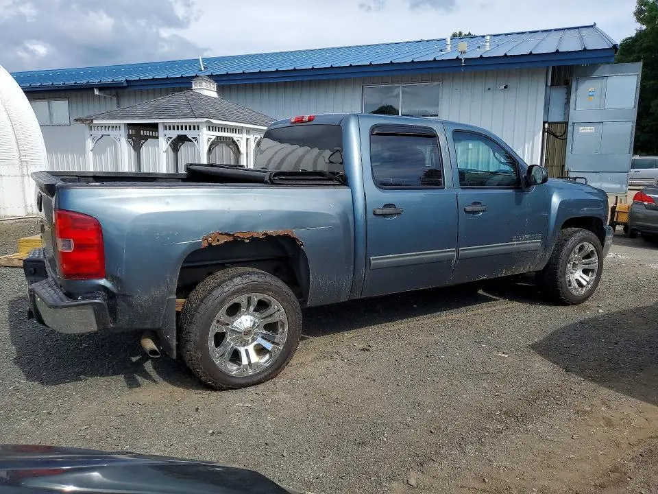 2011 CHEVROLET SILVERADO K1500 LT  