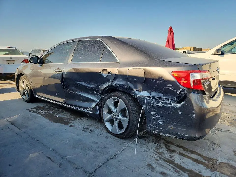 2014 TOYOTA CAMRY LE  