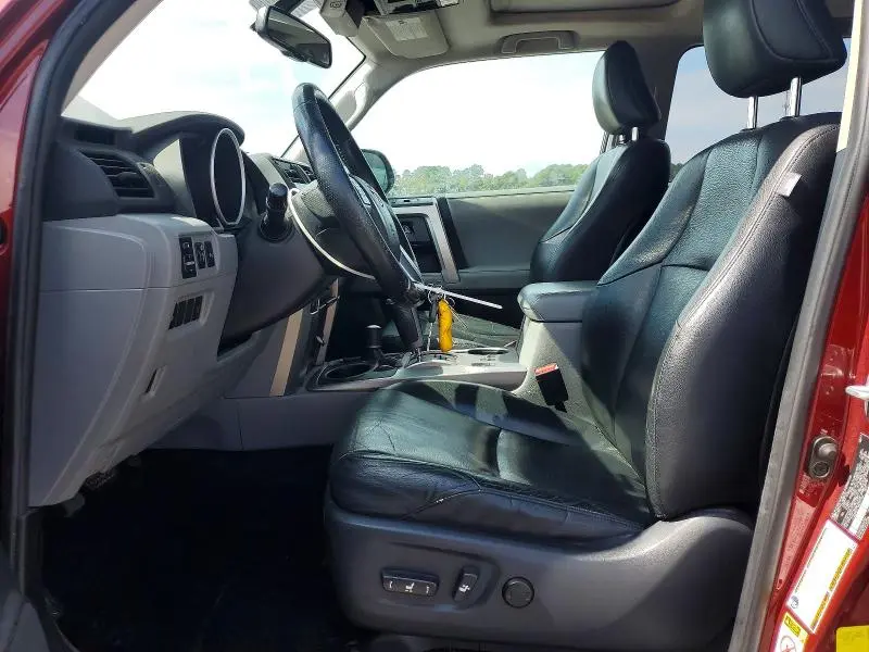 2011 TOYOTA 4RUNNER SR5  
