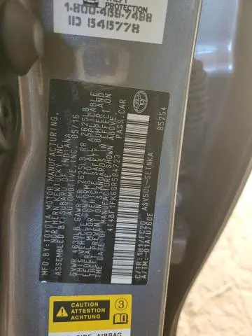 2016 TOYOTA CAMRY LE  