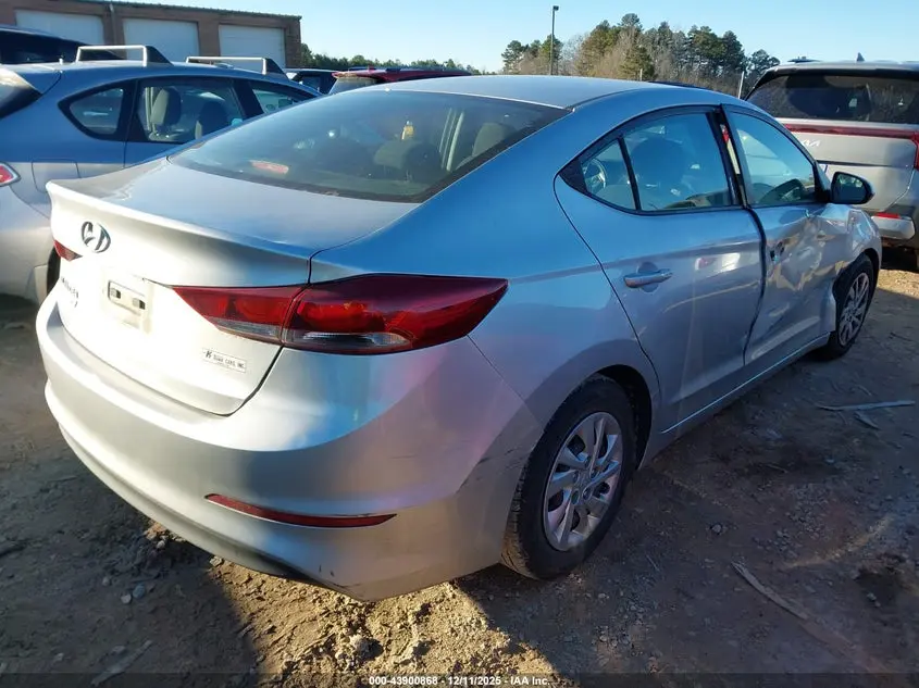 2018 HYUNDAI ELANTRA SE
