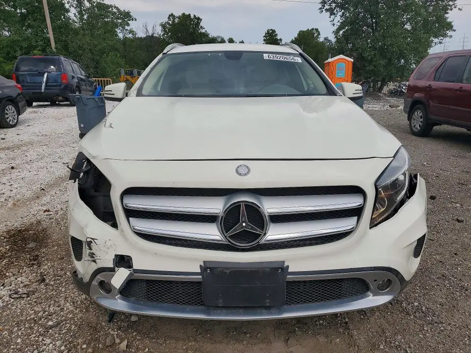 2015 MERCEDES-BENZ GLA 250  