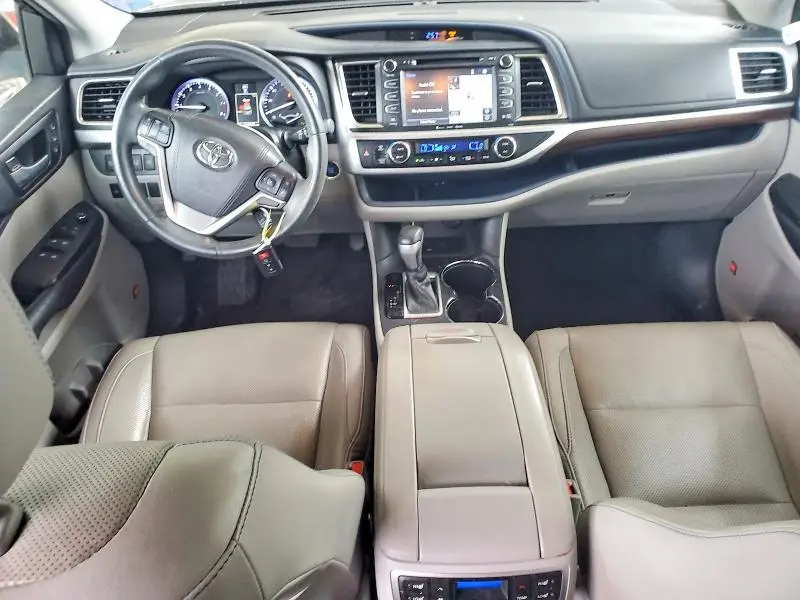 2016 TOYOTA HIGHLANDER   