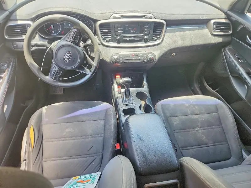 2016 KIA SORENTO LX V6  
