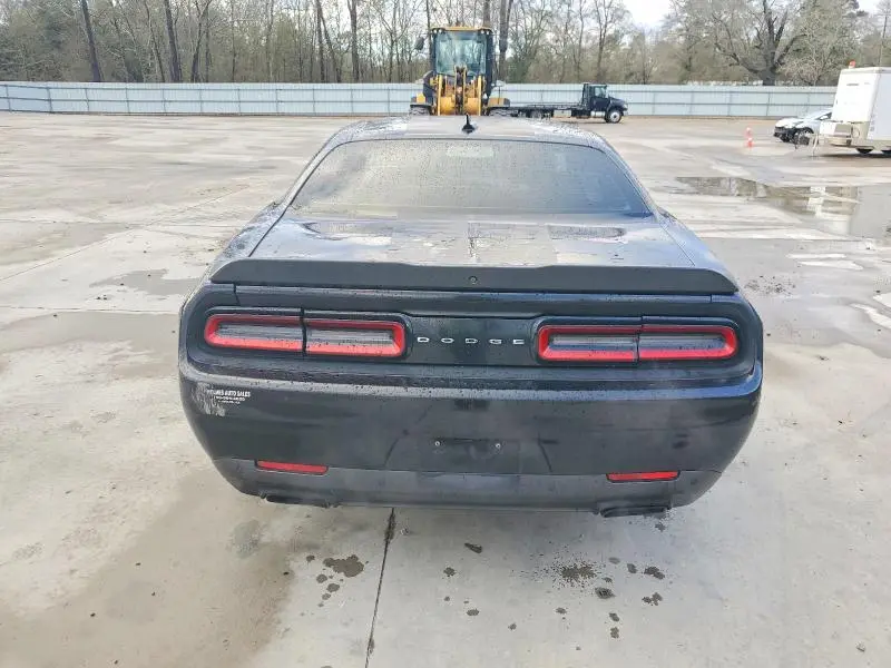 2016 DODGE CHALLENGER SXT  