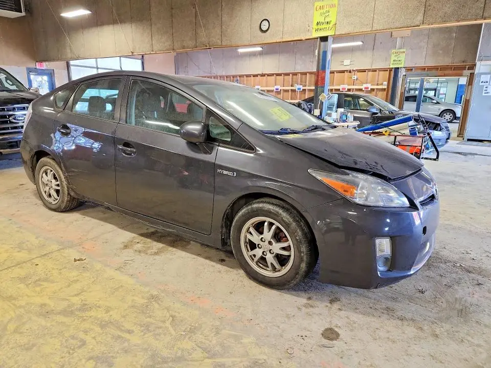 2011 TOYOTA PRIUS TWO  