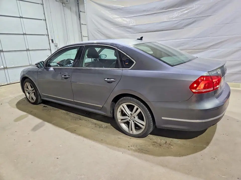 2012 VOLKSWAGEN PASSAT SEL  