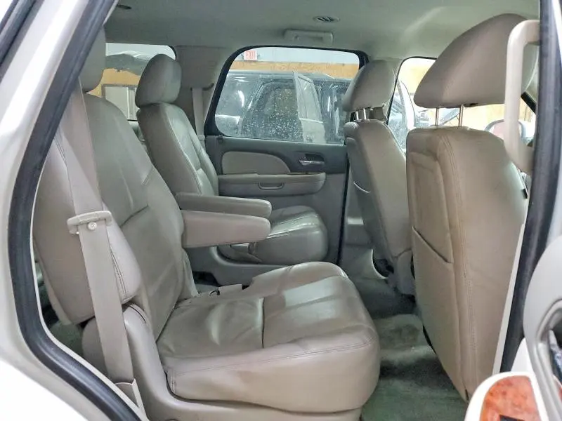 2011 CHEVROLET TAHOE K1500 LT  