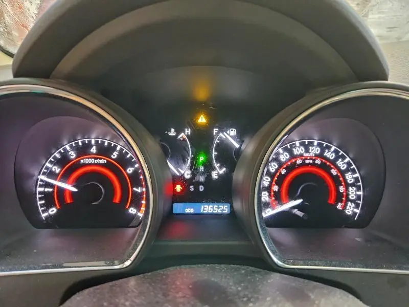 2010 TOYOTA HIGHLANDER SE  