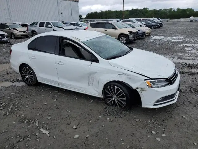 2016 VOLKSWAGEN JETTA SPORT  