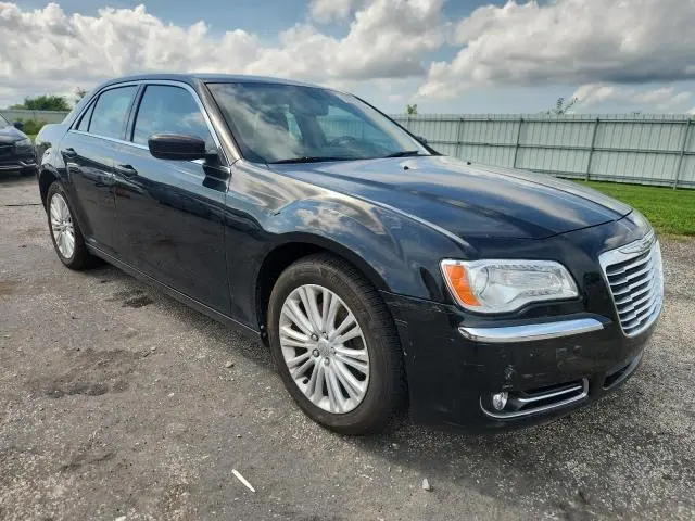 2013 CHRYSLER 300   