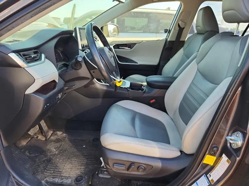2019 TOYOTA RAV4 LIMITED  