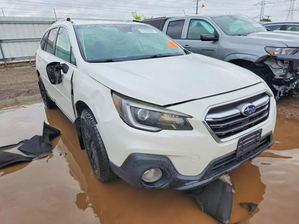 2018 SUBARU OUTBACK TOURING  