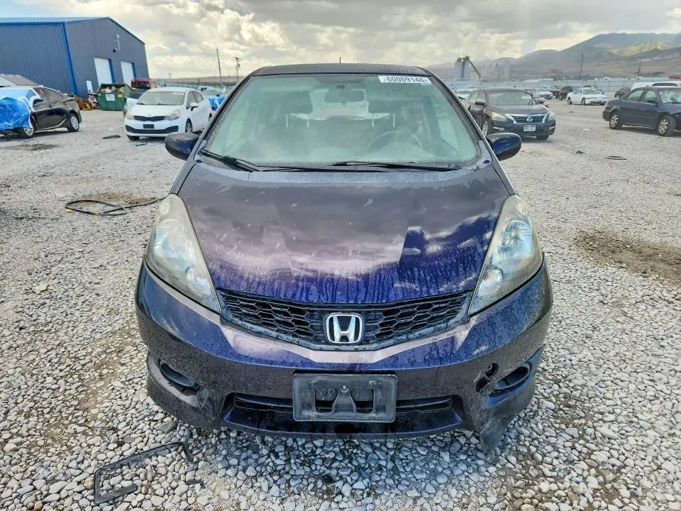 2013 HONDA FIT   