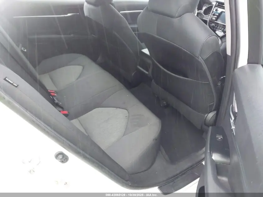 2018 TOYOTA CAMRY LE