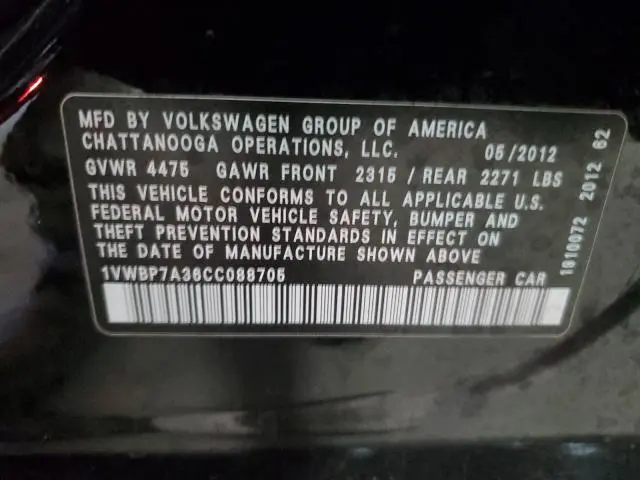 2012 VOLKSWAGEN PASSAT SE  