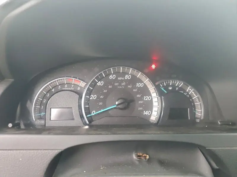 2012 TOYOTA CAMRY SE  