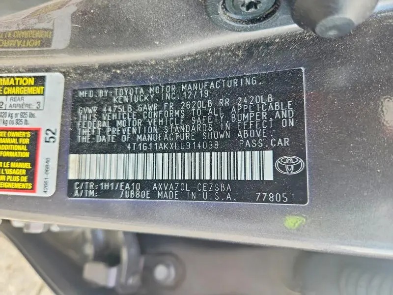 2020 TOYOTA CAMRY SE  