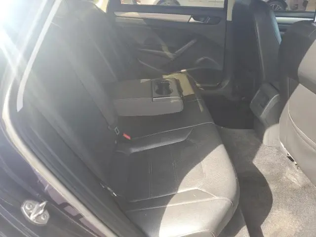 2014 VOLKSWAGEN PASSAT S  