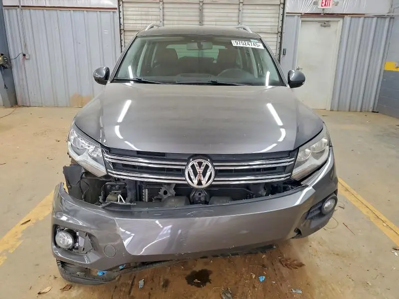 2015 VOLKSWAGEN TIGUAN S  